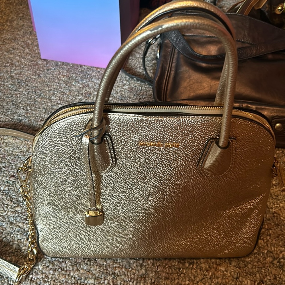 Michael kors purse